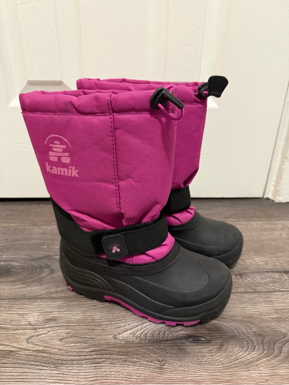 Kamik Girls Size 2 Waterproof Winter Snow Boots